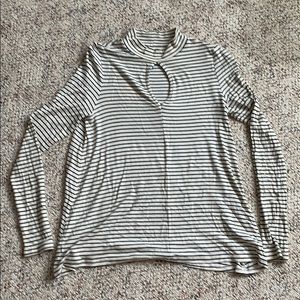 American eagle high neck slit top